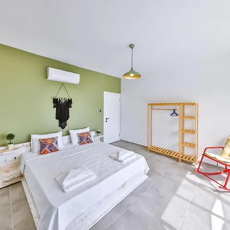 Nest Kas Goksekide Havuzlu Luks Villa